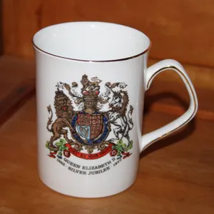 Elizabethan Silver Jubilee Fine Bone China Mug 1952-1977