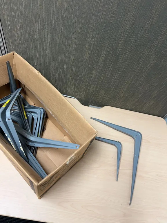 Stanley Steel Shelf Brackets Assorted Sizes Box Lot