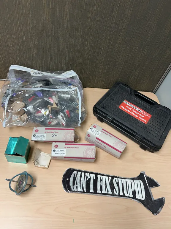 Fuel Pump Tester, GE Vapor Lamps, Cables, Gyroscope Lot