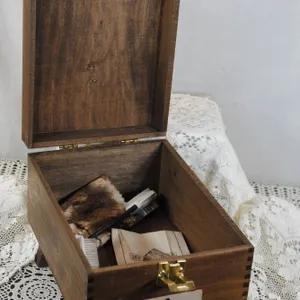 Vintage Shoe Valet