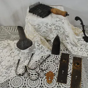 Rustic HorseMane Groomer & More