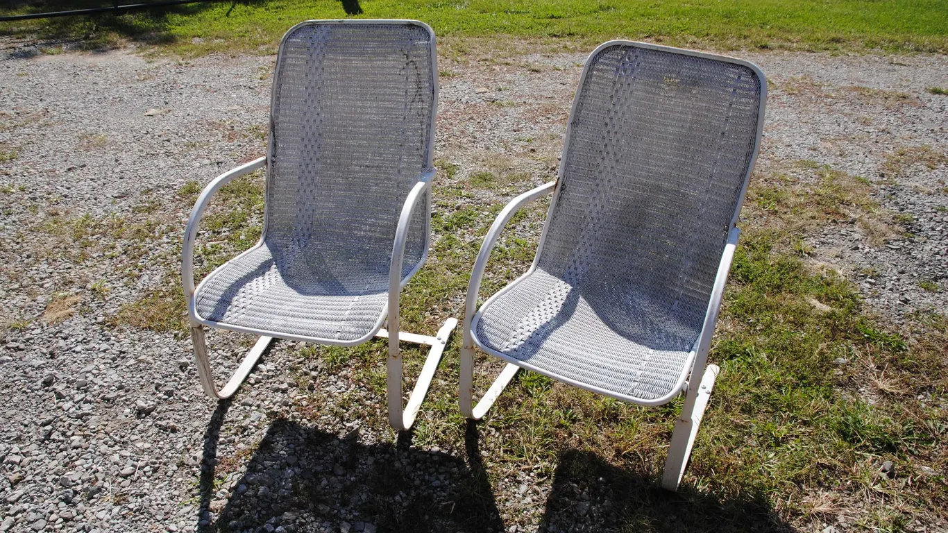 Platform Wicker Outdoor Rockers