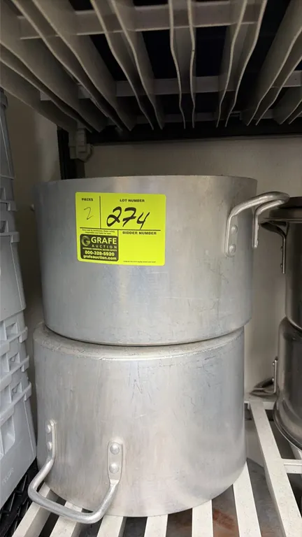 Aluminum stock pots. Features aluminum construction with dual riveted handles.