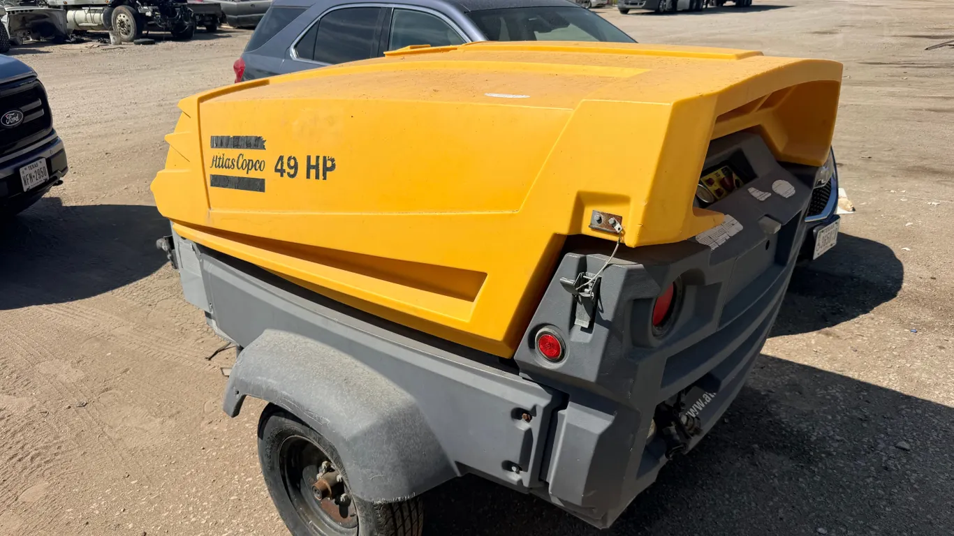 2014 ATLAS COPCO 185 PORTABLE AIR COMPRESSOR SN: XAS185JD7PE