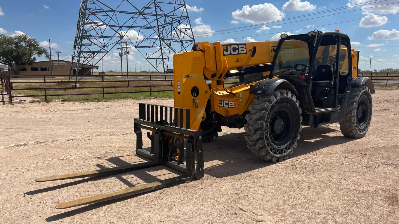 2018 JCB 509-42 9000 LB TELESCOPIC FORKLIFT SN: JCB5CF7GAJ2902930