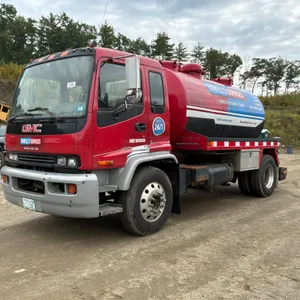 2002 GMC T-SERIES VIN: 1GDP7C1C12J502769 2 SEWER TRUCK