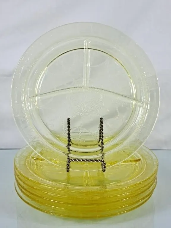 Gorgeous Set of Vintage Anchor Hocking Yellow