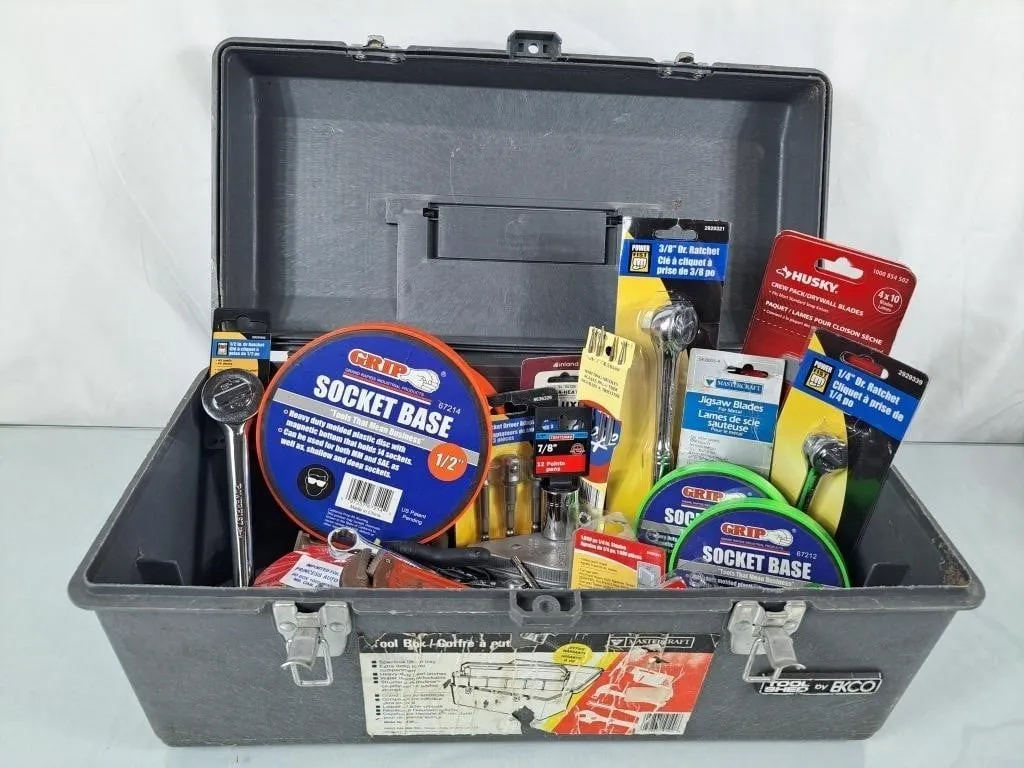 Mastercraft Plastic Tool Box w/Ratchett's, Socket