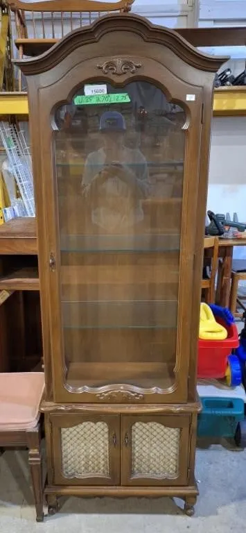 Lovely display cabinet