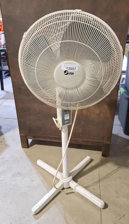 Floor standing super fan