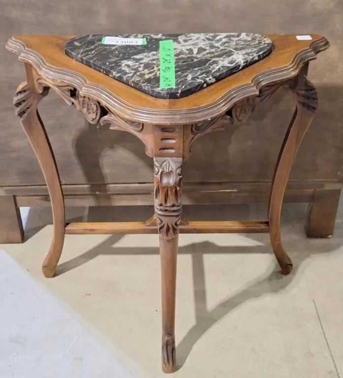 Elegant triangular corner side table