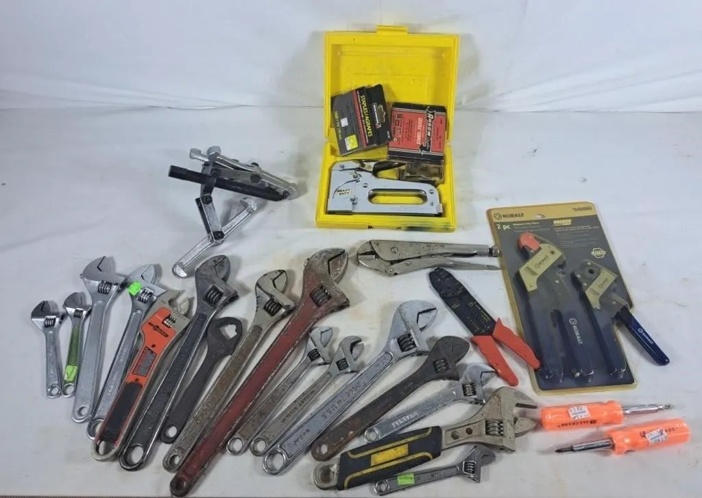 Arrow Staple Gun, Kobalt Two Piece Magnum Grip