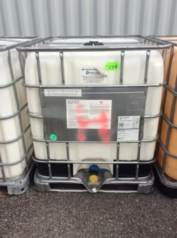 Used Bulk Tote, Previously Contained Paint