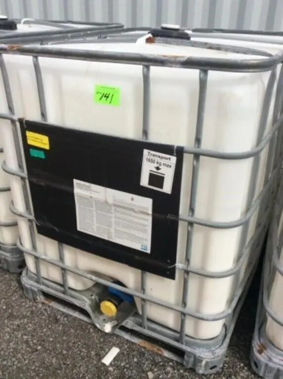 Used Bulk Tote, Previously Contained Paint