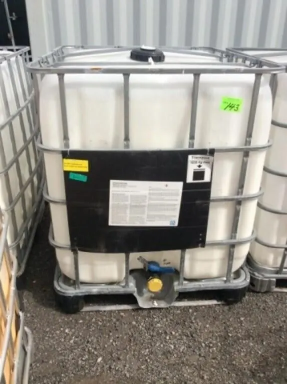 Used Bulk Tote, Previously Contained Paint