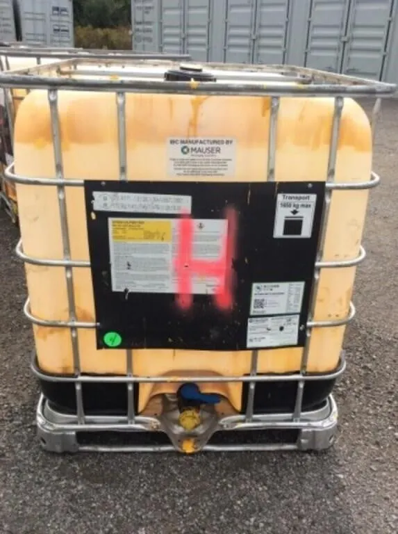 Used Bulk Tote, Previously Contained Paint