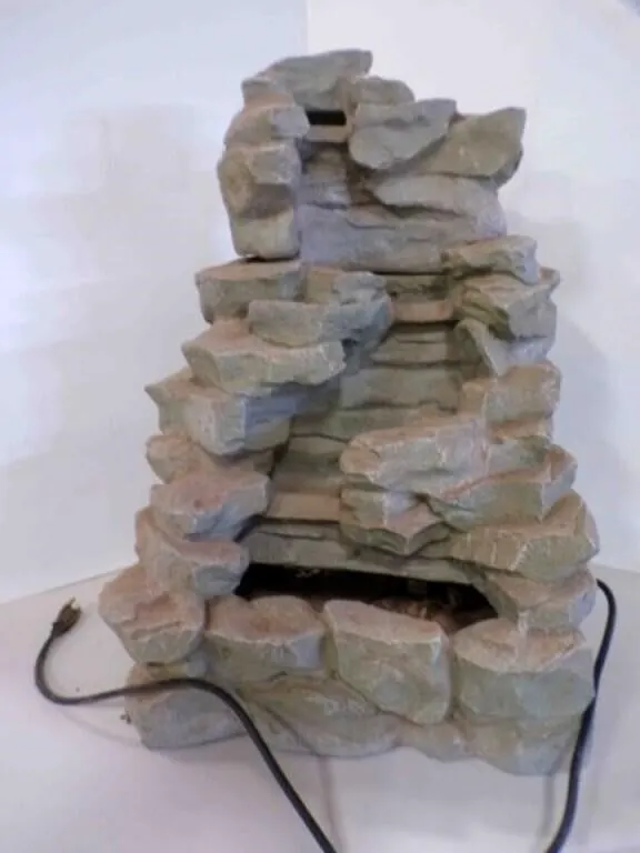 Tiered Faux Rock Water Fountain UNTESTED