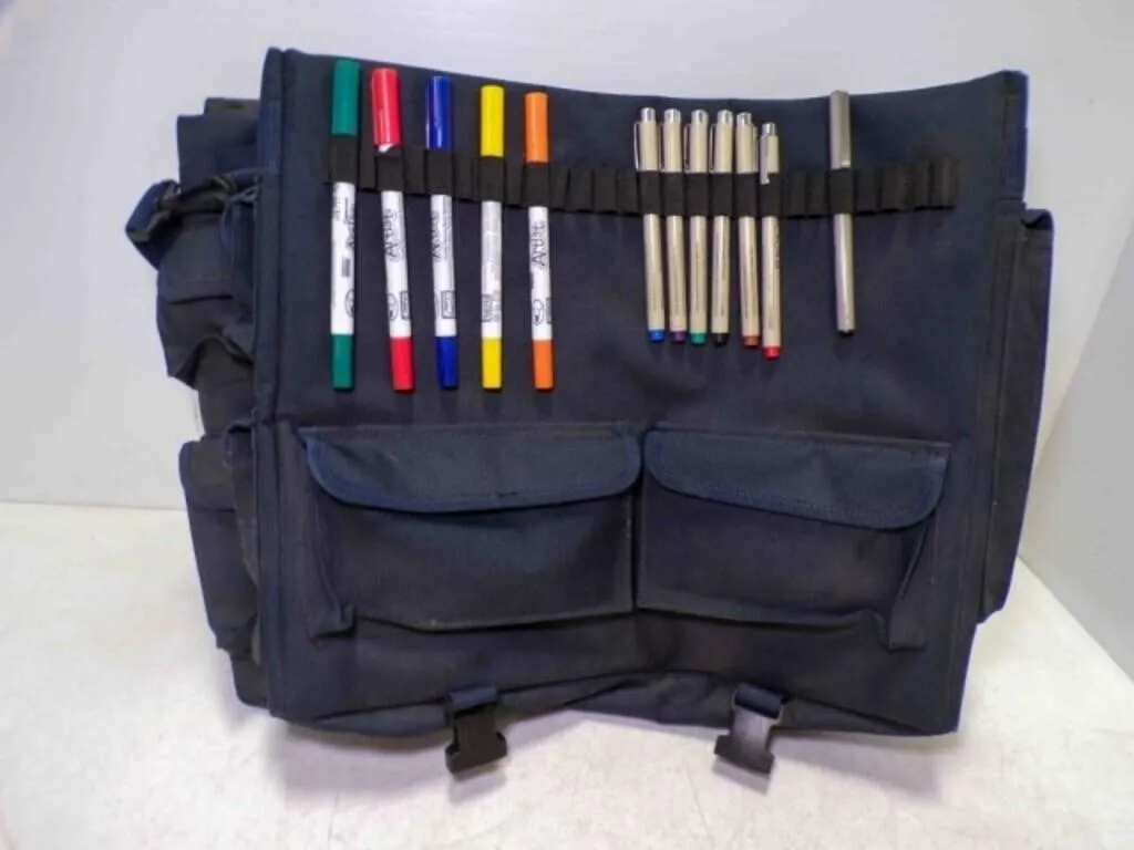 Scrapbooking Carry Tote w/Markers & Fine Liners