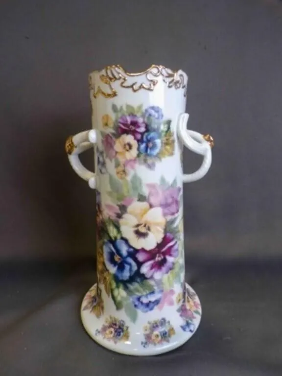 12" Tall Porcelain Vase Flower Design Gold Accents