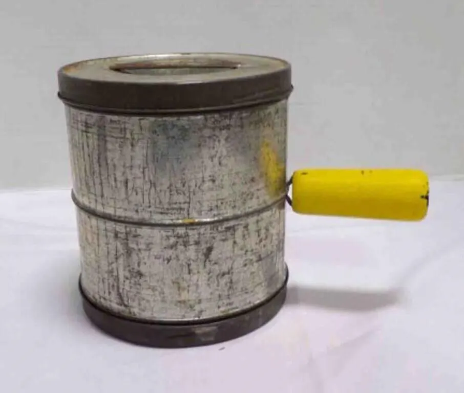 Vintage 5 Cup Duplex Double Sided Tin Flour
