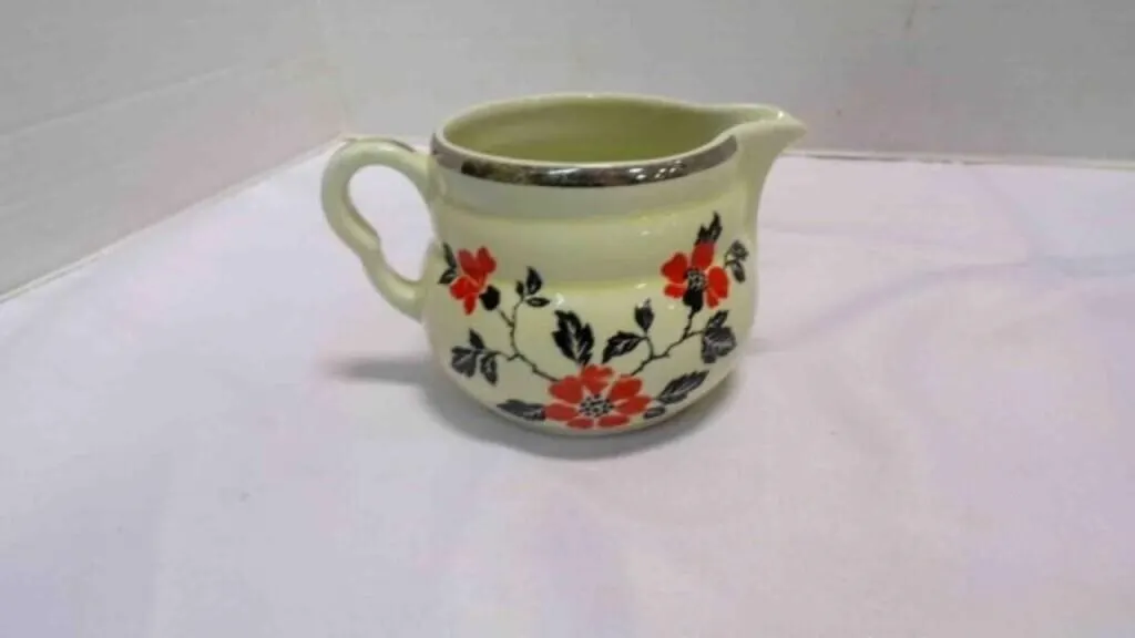 Vintage Pfaltzgraff Village Stoneware Gravy Boat