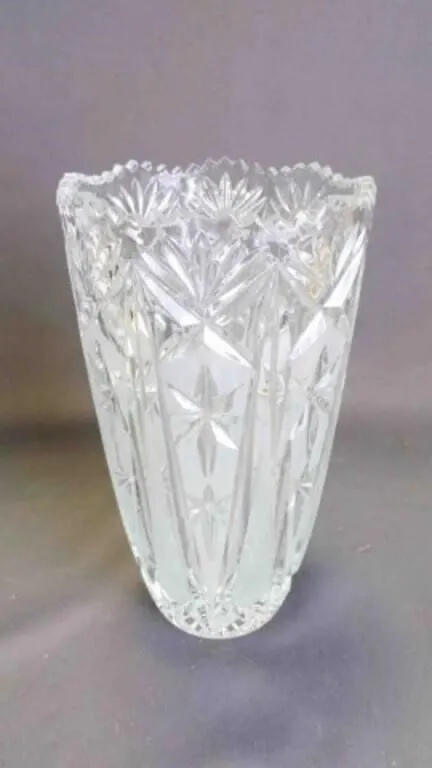 Vintage Sawtooth-Rim Starburst Crystal Flower Vase