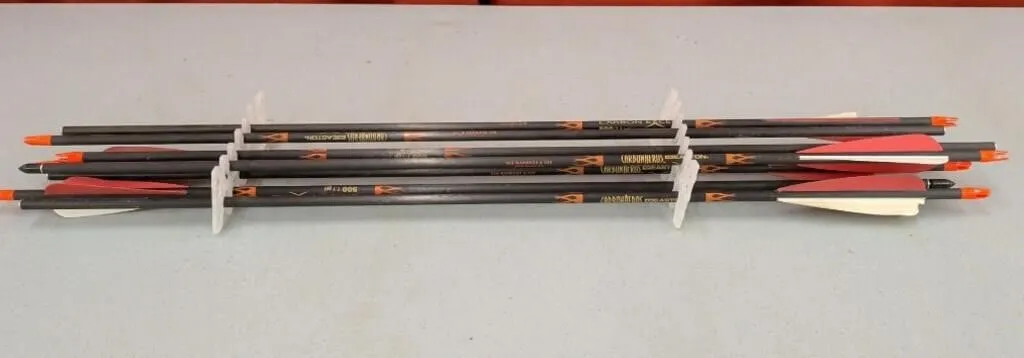 Carbonaeros Easton Arrows.
