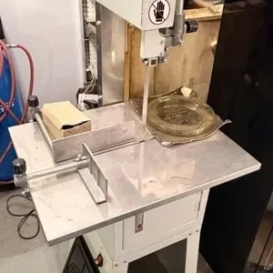 Samona 10" Meat Cutting Bandsaw