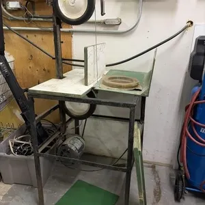 Vintage vertical bandsaw