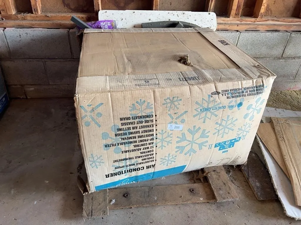 Whirlpool Air conditioner Unit