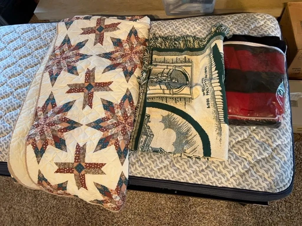Crawford County Patchwork Star Throw Blanket