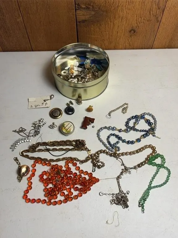 Costume Jewelry & Sewing Notions Lot