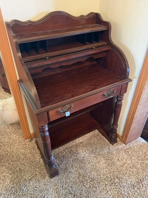Solid Wood Roll Top Desk with Drawer