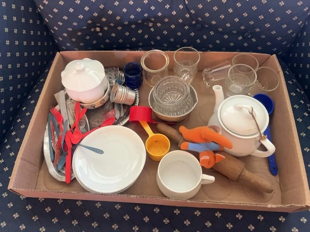 Antique Toy Tea Set & Kitchenware Collection