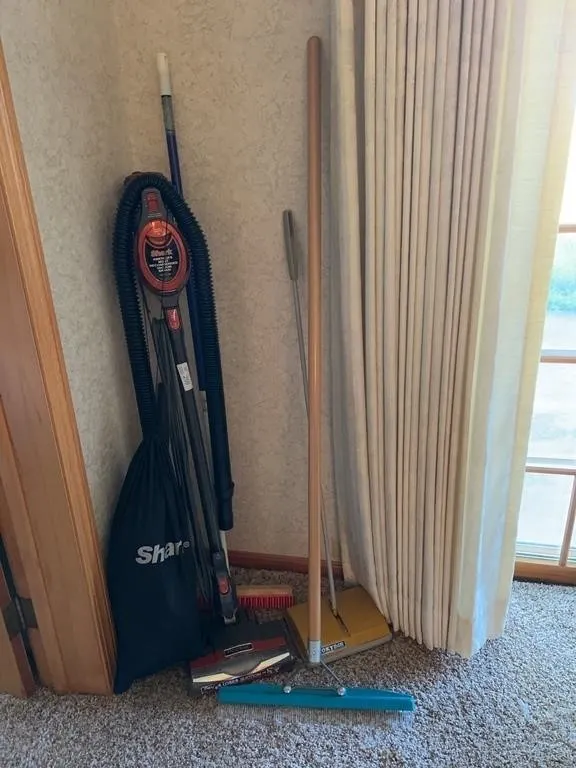 Shark Rocket Ultra-Light Vacuum & Accessories