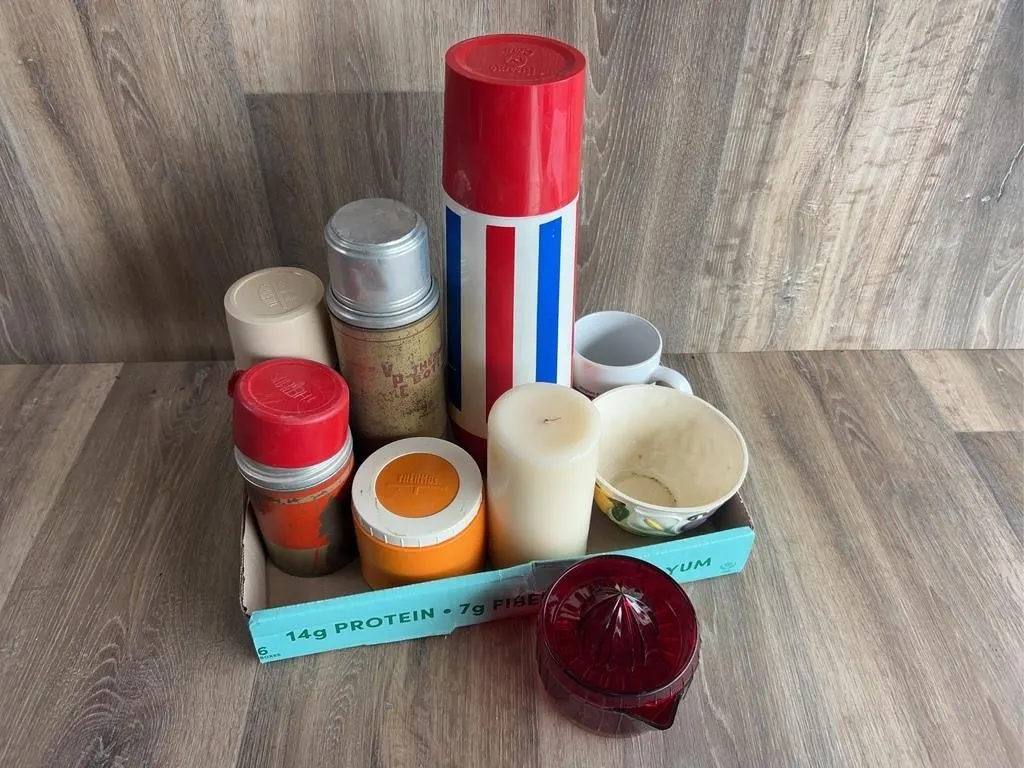 Thermos Insulated Bottles & Kitchenware Lot