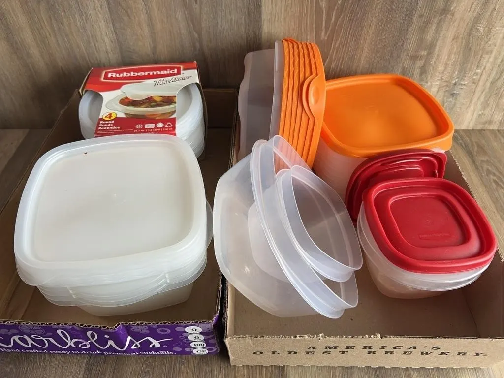 Rubbermaid Food Storage Containers Lot