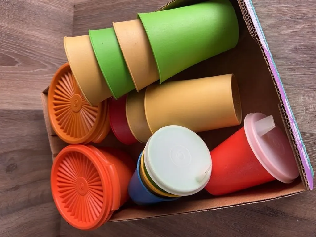 Vintage Tupperware Servalier Bowls & Tumblers