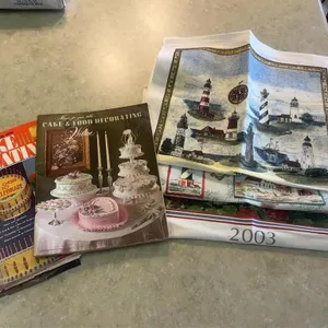 Wilton Cake Decorating Books & Calendar Towels Lot