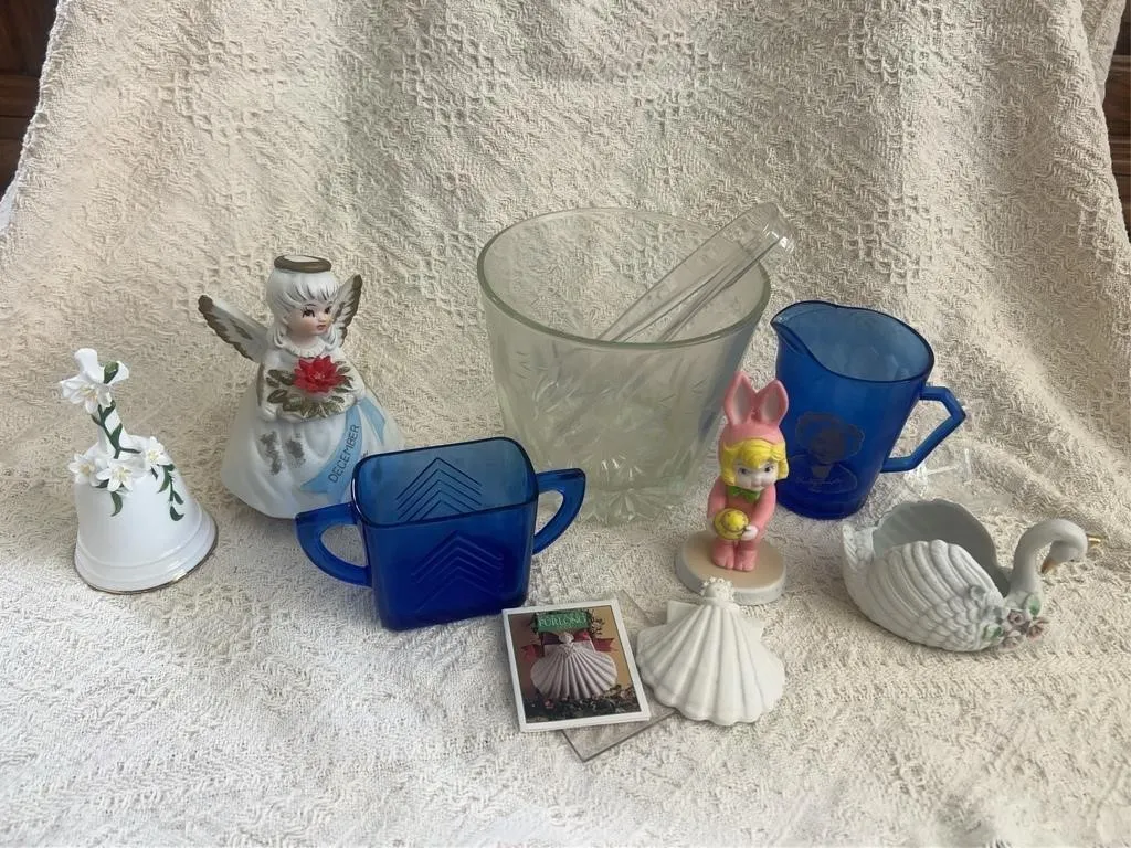 Cobalt Shirley Temple Pitcher & Glassware Lot