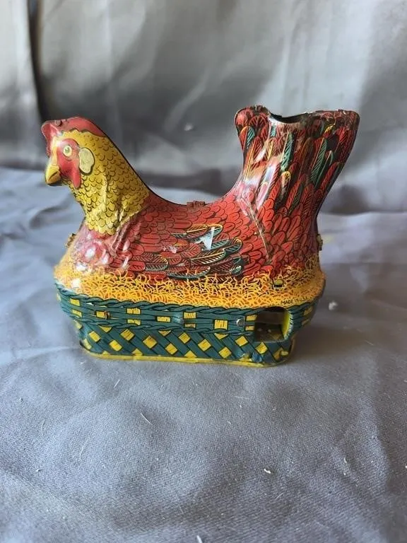 Baldwin Tin Litho Egg Laying Hen Toy