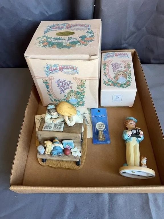 Jan Hagara Porcelain Figurines Lot