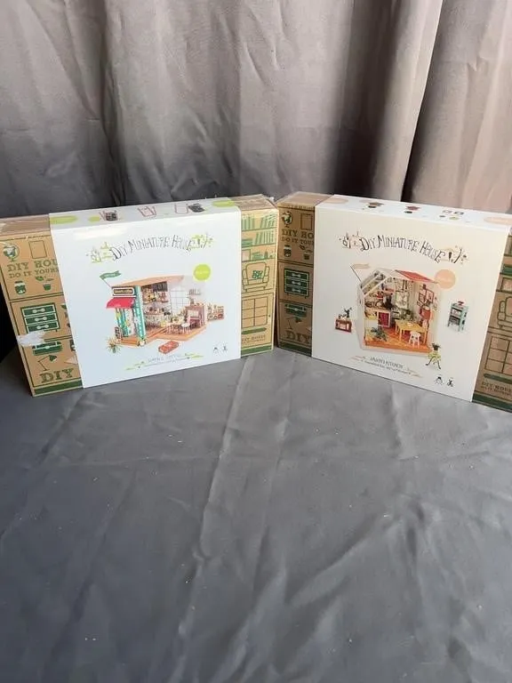 Robotime DIY Miniature House Kits: Coffee & Kitche