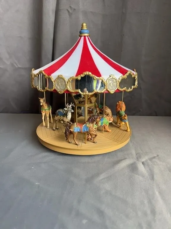 2004 Hallmark Carousel Ride Ornament Display