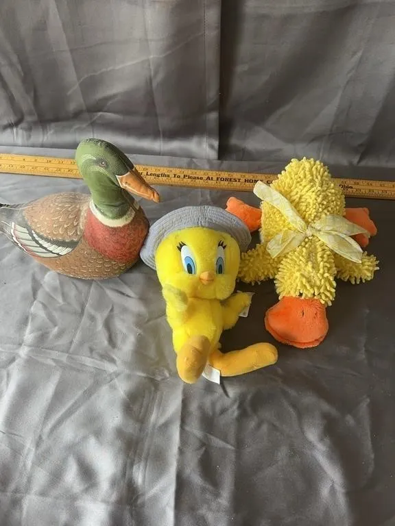 Looney Tunes Tweety Duck Plush Lot