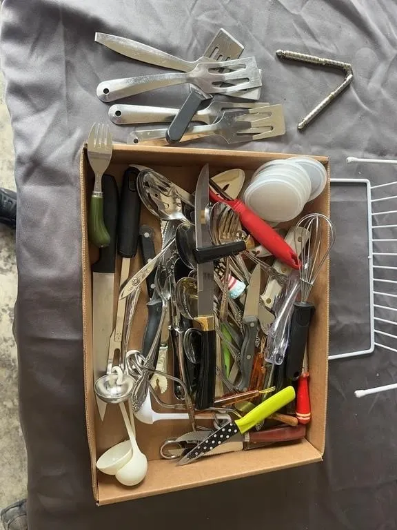 Assorted Kitchen Utensils & Cutlery Lot