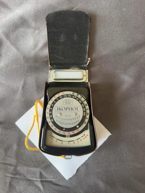 Zeiss Ikon Ikophot Light Meter with Case