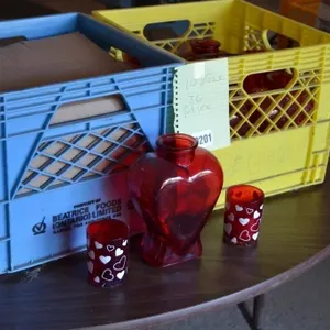10 heart vases 36 votives