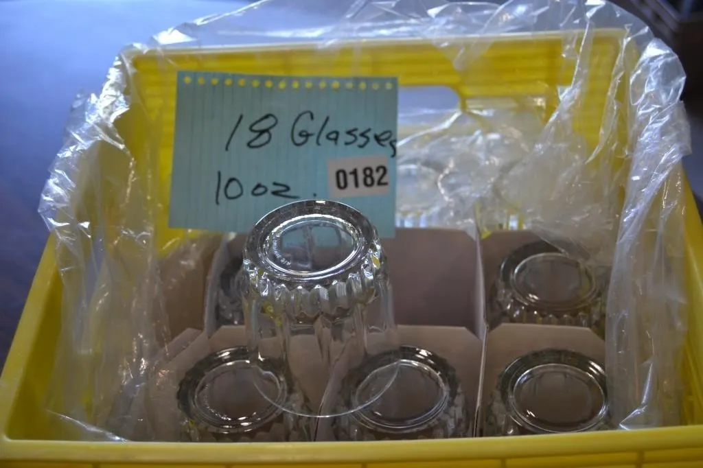 18qty of 10oz glasses