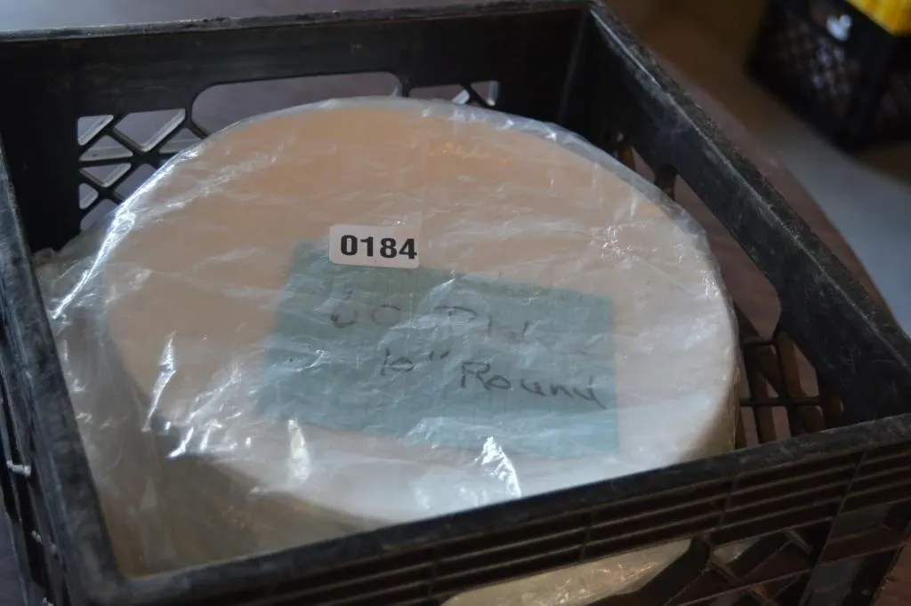 60 corelle plates 10 inch